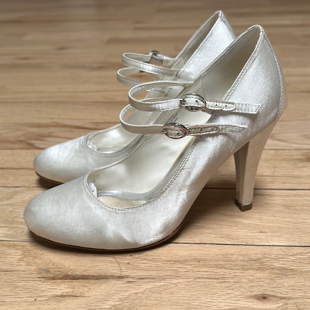 Audrey Brooke ivory heels